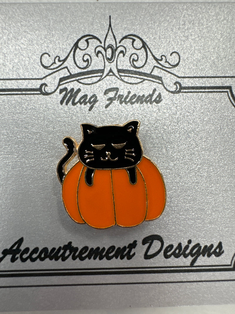 Accoutrement Designs Black Cat in Pumpkin