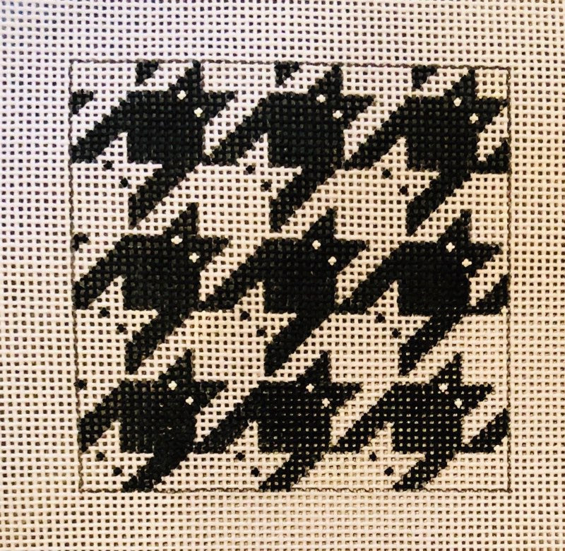 C113-PE Houndstooth Kitty - 3 x 3 - black & white