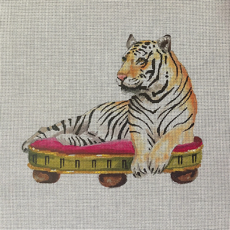 AN476  tiger on cushion