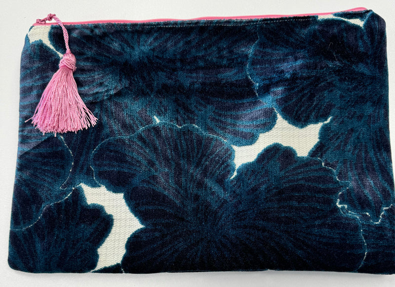 Anna Clutch with Tassel