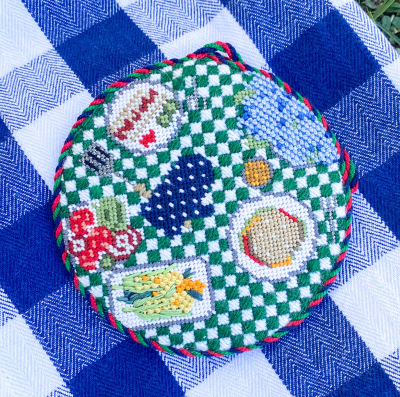 SS095 Barbecue On Green Gingham with Stitch Guide